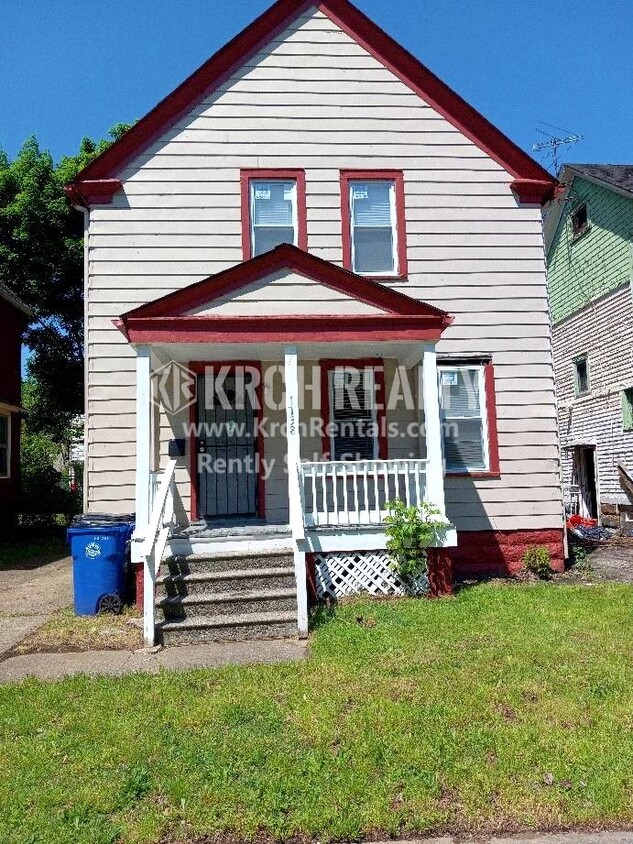 Primary Photo - Beautifully upgraded 3 bedroom, 1 bathroom...