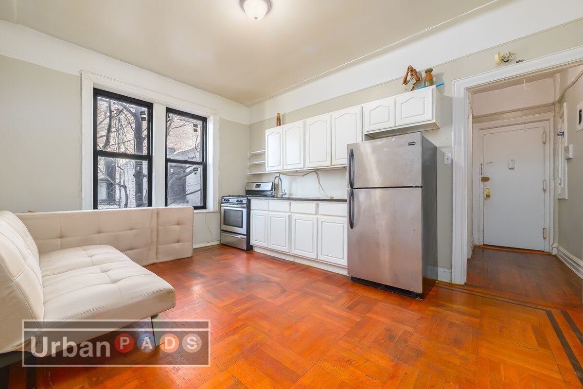 Primary Photo - 2149 Cortelyou Rd