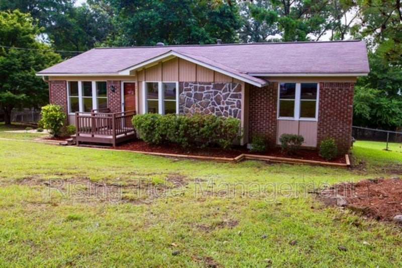 223 Mobile Ave, Trussville, AL 35173 House Rental in Trussville, AL