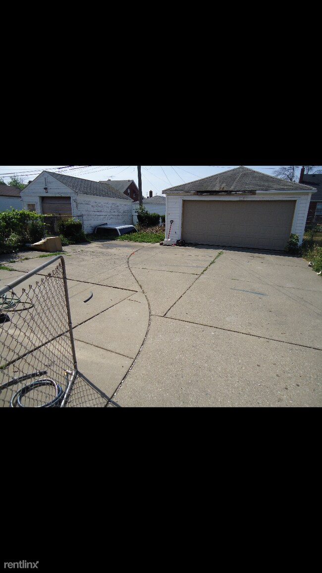 Building Photo - 14976 Bringard Dr