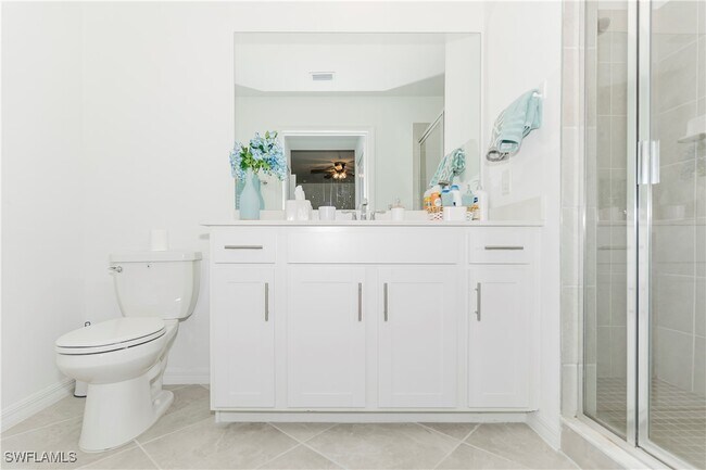 Foto del edificio - 5749 Double Eagle Cir