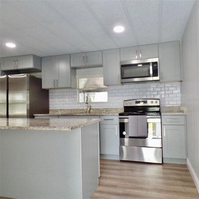 Foto del edificio - 4637 Fox Ridge Blvd