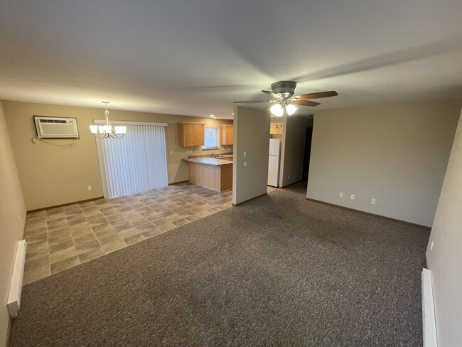 Living Room / Dining - 205 Gillette St