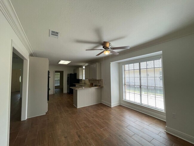 Foto del edificio - Charming Three Bedroom Home In Shenandoah ...