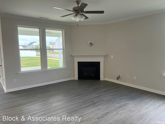 Building Photo - 5 br, 3 bath House - 16 Hopper Circle