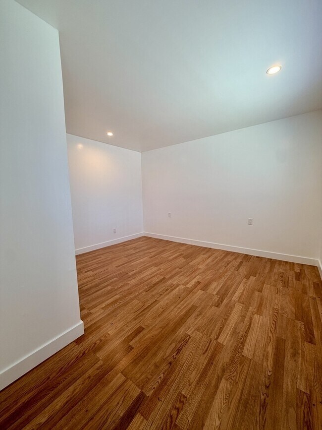 Foto del edificio - 17 Oakridge Dr
