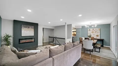 Foto del edificio - 8726 Lakewood Ave