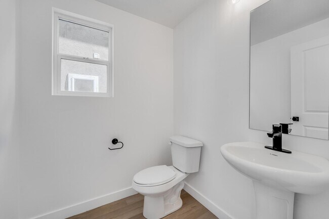 Building Photo - 4182 E Bonne Vista Dr