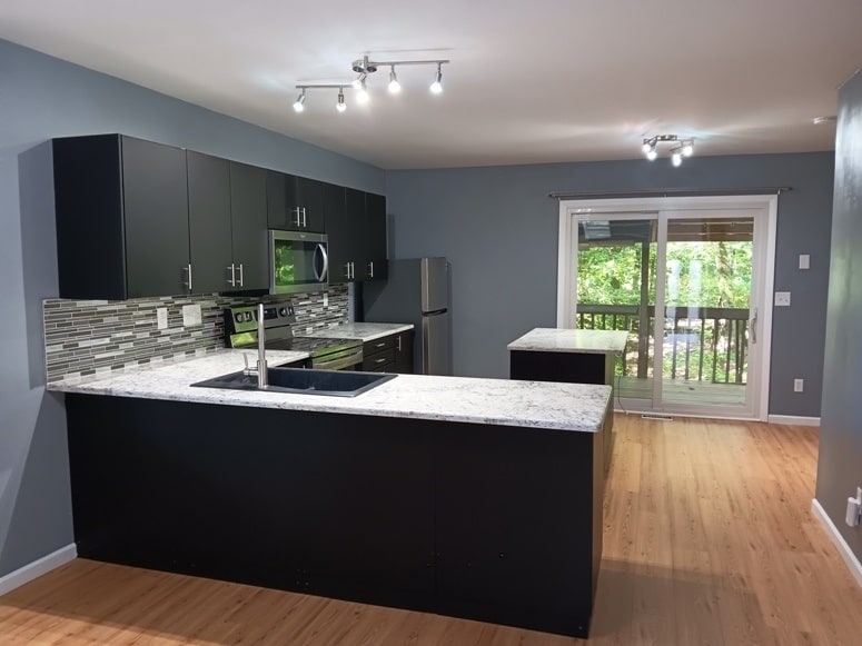 Primary Photo - 8015 Tiburon Cir