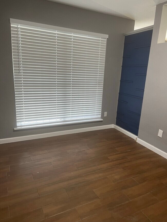 Bedroom - 10001 Westpark Dr