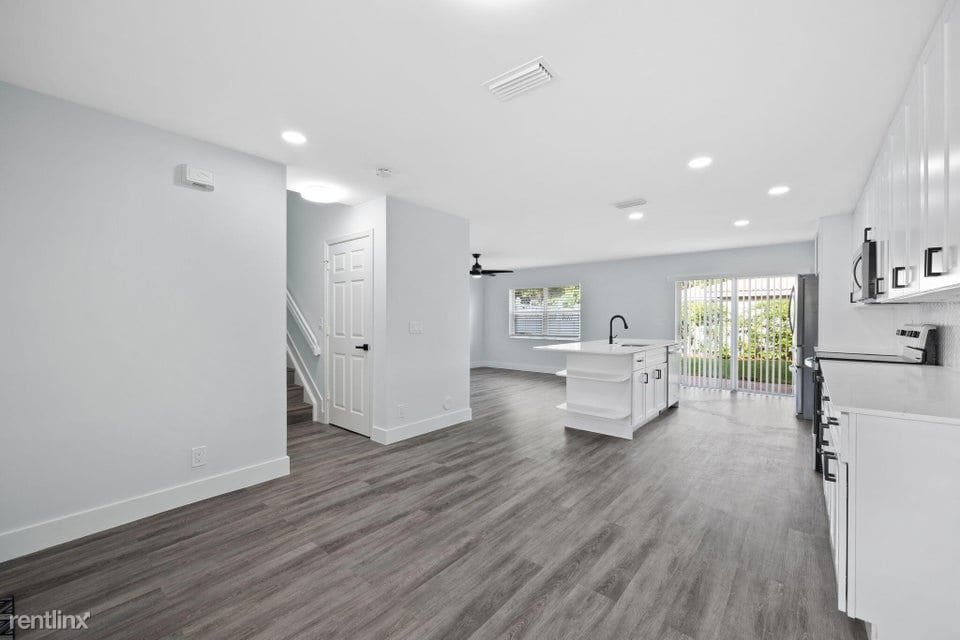 Primary Photo - 3 br, 2.5 bath House - 3315 Blue Fin Dr