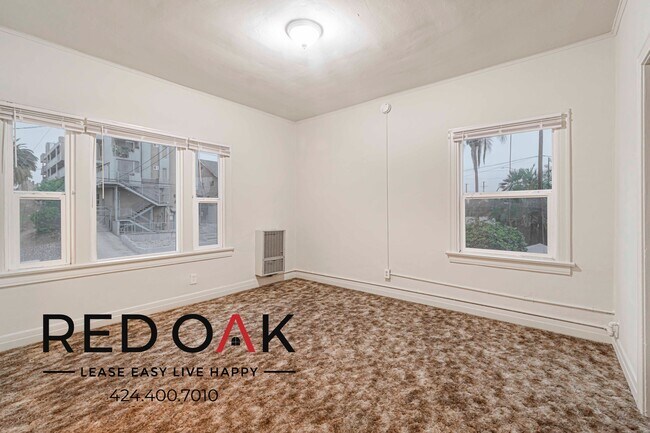 Foto del edificio - 432 N Virgil Ave