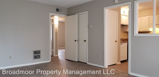 3636 Spottswood Ave Memphis Tn 38111 Apartment For Rent In Memphis Tn Apartments Com