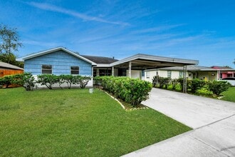 Building Photo - 8534 Fillmore St