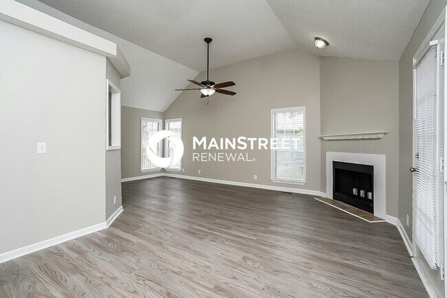 Building Photo - 3 Bedroom Pet-Friendly Home in Antioch, TN with Main Street Renewal