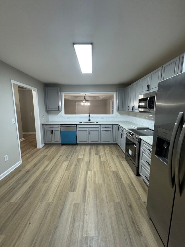 Building Photo - 203 Eagle Pointe Dr
