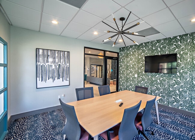 Business Center with Study Rooms - Villages at East Riverside