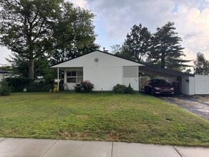 Building Photo - 123 Elderberry Dr