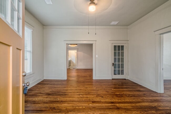 Foto del edificio - 3 bed, 1.5 bath complete renovation in the heart of Cooper Young