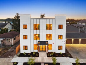 Building Photo - 4034 S Puget Sound Ave