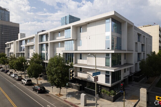 Apartamentos - The Residences at 7th Apartments