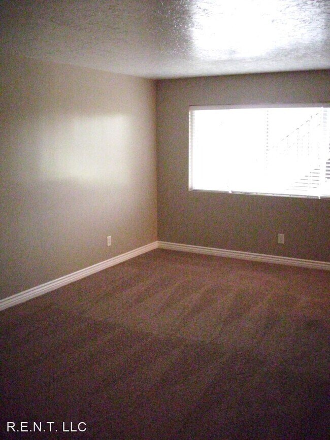 Foto del edificio - 2 br, 1 bath House - 3673 S 2200 W #15
