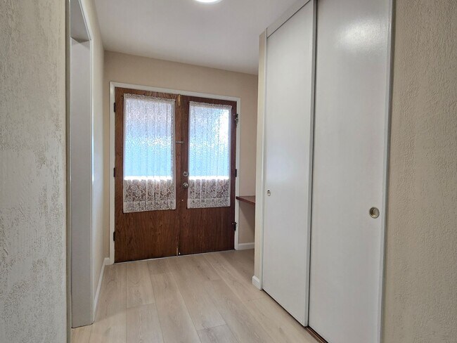 Foto del edificio - 1542 Parkview Ave