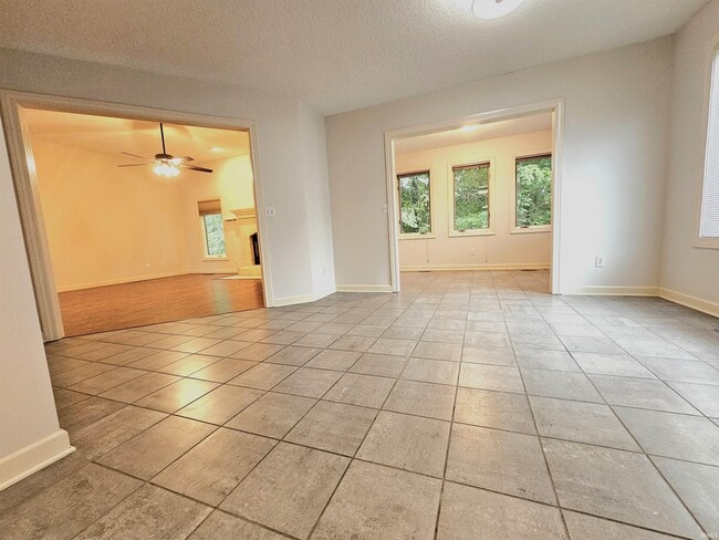 Building Photo - 3015 Hedgerow Pass