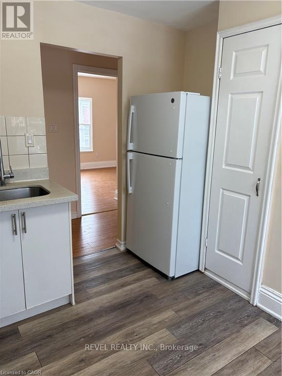 Photo du bâtiment - 95 Sanford Ave N