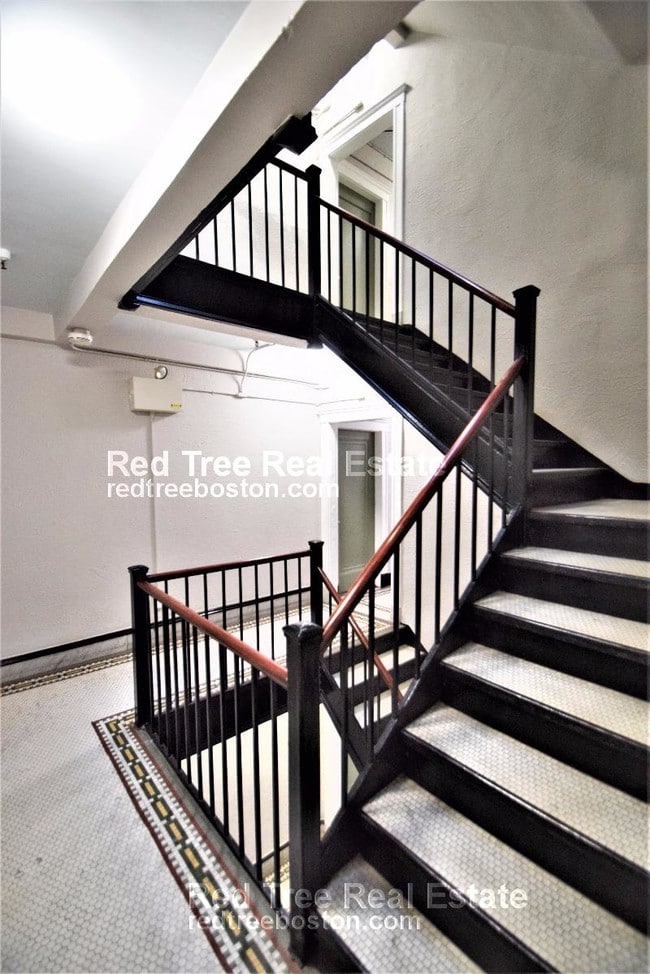 Photo - 288 Chestnut Hill Ave Apartment