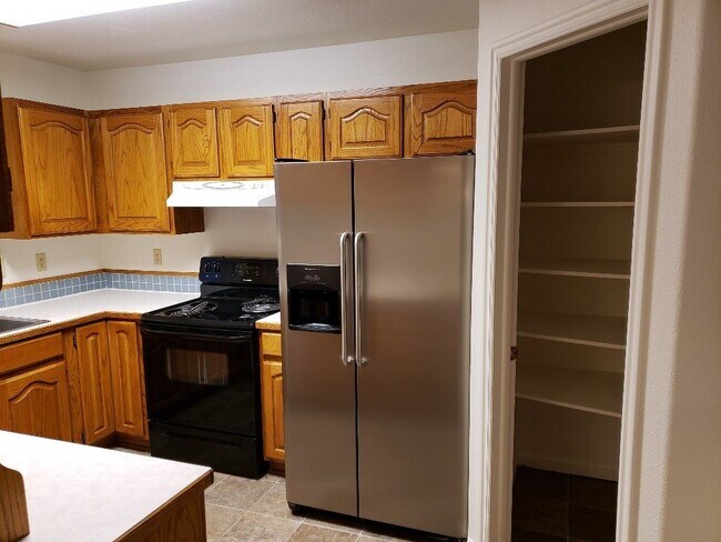 Building Photo - 1182 Kortnee Dr