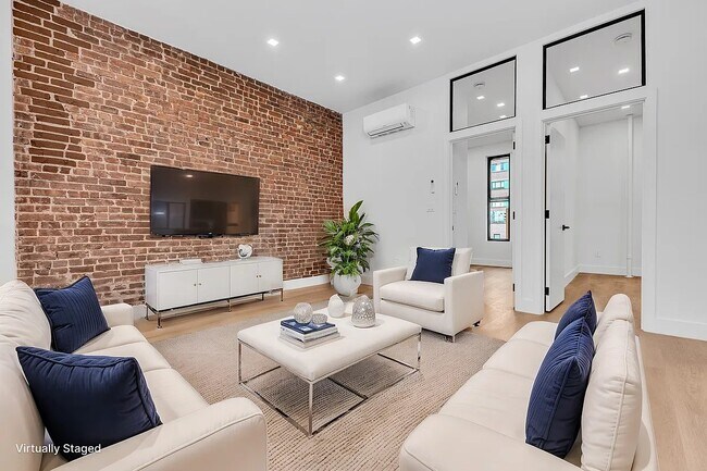 Building Photo - 425 W 57th St