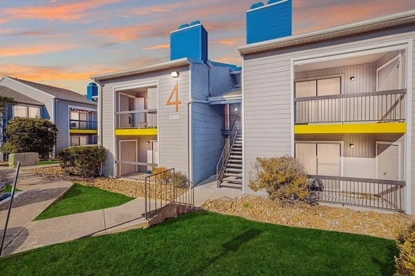 Building Photo - The Wren Apartments