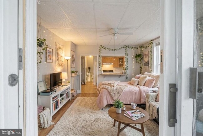 Building Photo - 711 Corinthian Ave