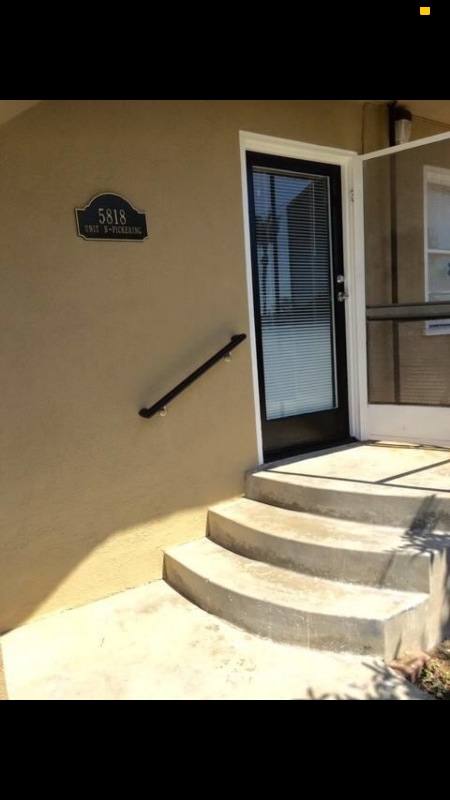 Building Photo - 5820 Pickering Ave