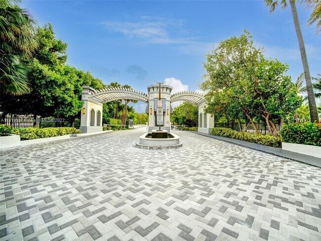 Building Photo - 410 Poinciana Island Dr