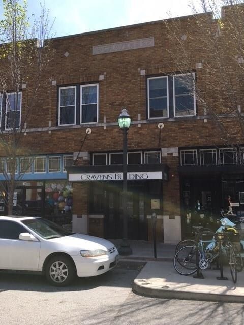 Primary Photo - 21 E Center St