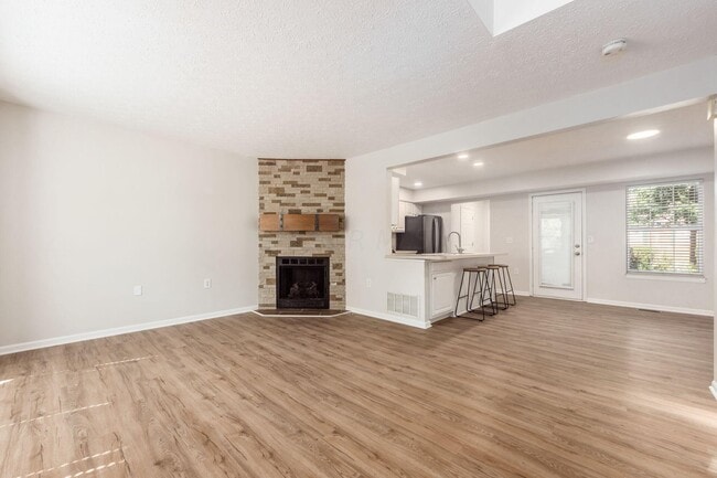 Foto del edificio - 3055 Glenloch Cir