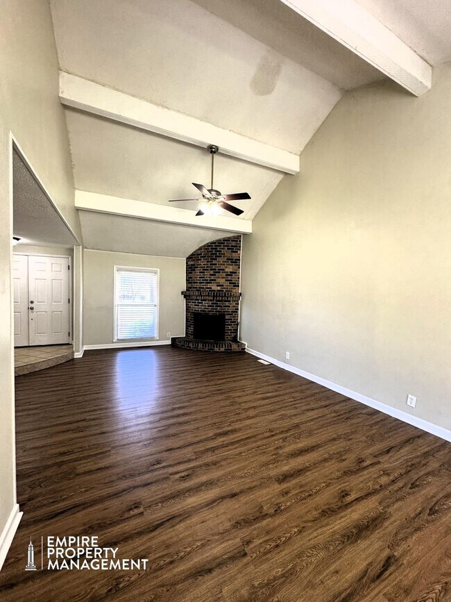 Foto del edificio - Available For Immediate Move-In!