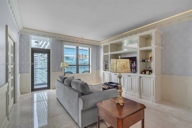 Foto del edificio - 10185 Collins Ave
