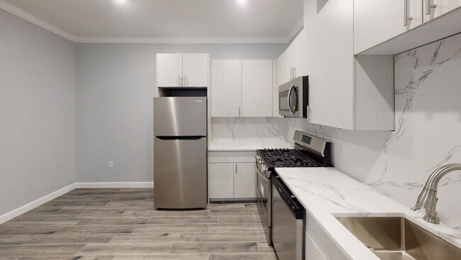 Foto del edificio - 680 Grand St