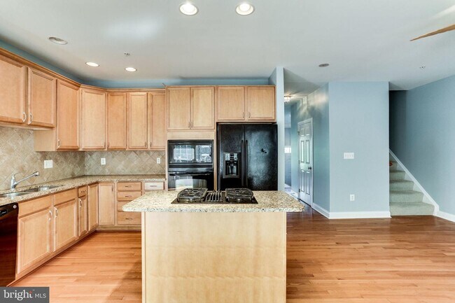 Building Photo - 4231 Chariot Way