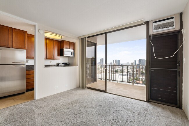 Foto del edificio - 1 Bed 1 Bath 1 Parking Condo in Makiki