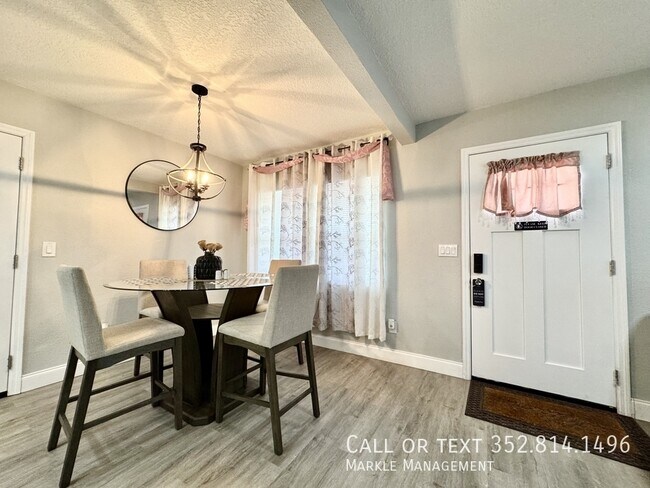 Foto del edificio - 1507 Sawyerwood Ave