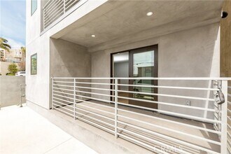Building Photo - 1331 Manhattan Ave