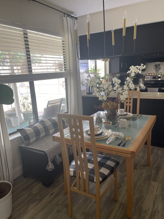 Building Photo - 2516 Oak Hill Dr