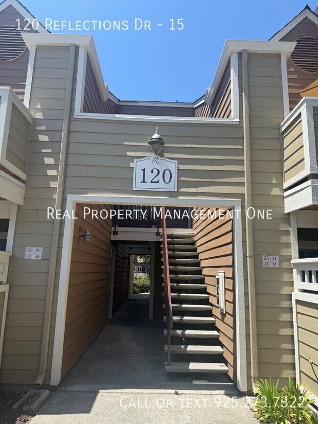 Foto del edificio - 120 Reflections Dr