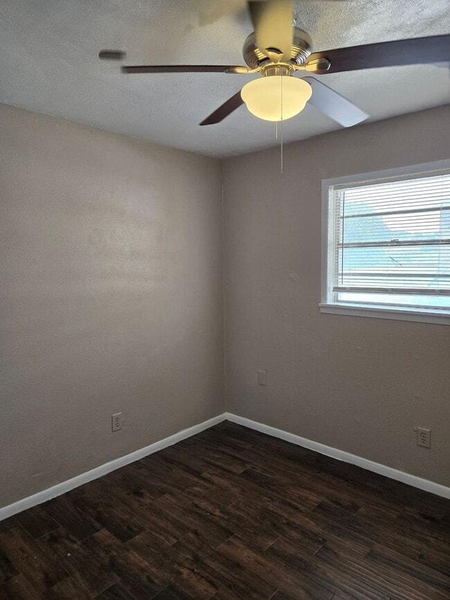 Foto del edificio - 612 Sunset Ln
