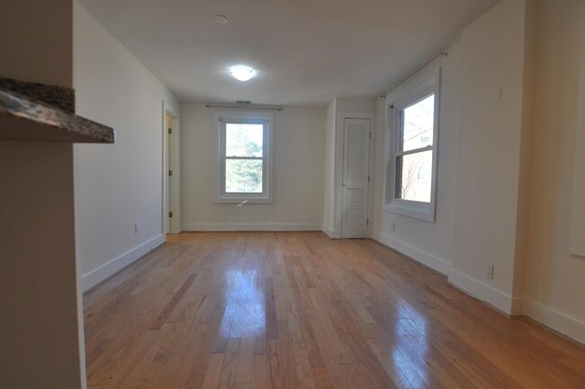 Photo - 4840 MacArthur Blvd NW Townhome