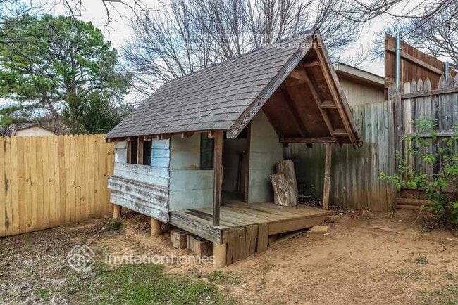 Building Photo - 5411 Vermillion Trail